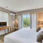Hotel L'arche 4*