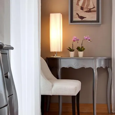 L'arche فندق