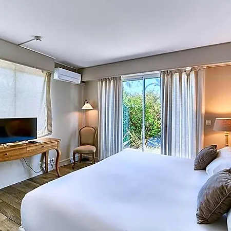 L'arche Otel 4*