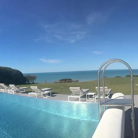 L'arche Otel 4*