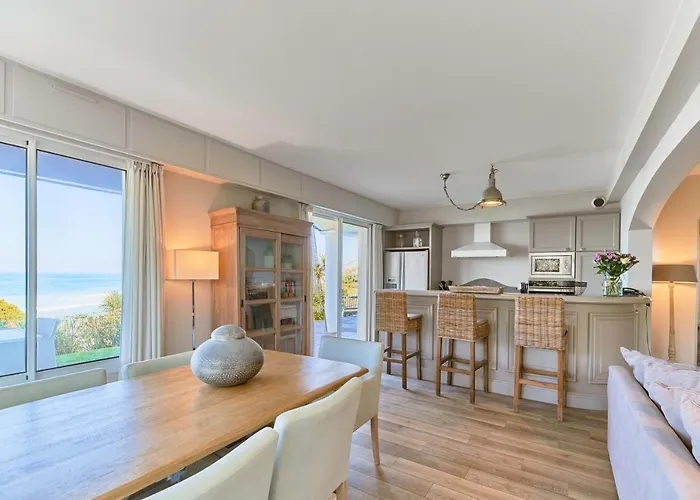 Ξενοδοχείο L'arche 4*